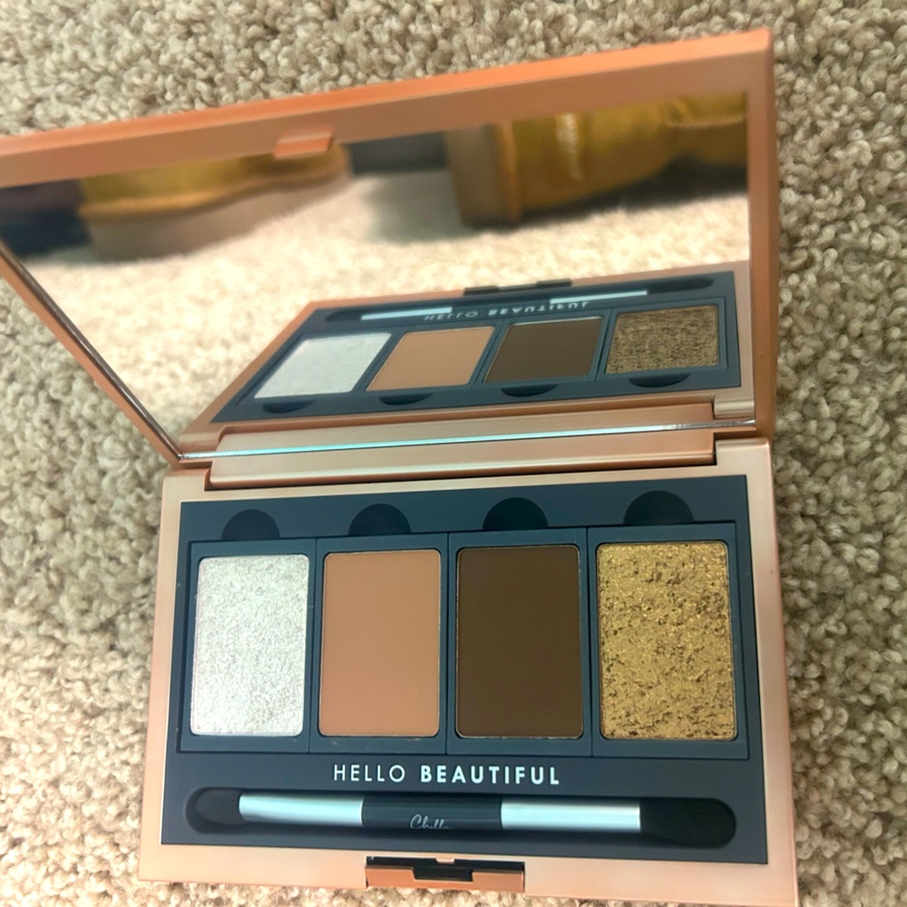 Chella Eyeshadow Palette